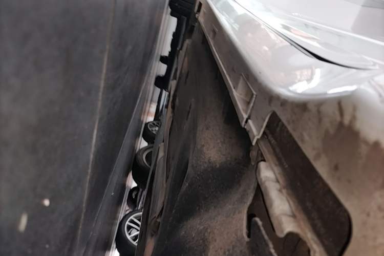 Used Honda Accord 2018 260TURBO Elite Edition China VI Right Side Sill