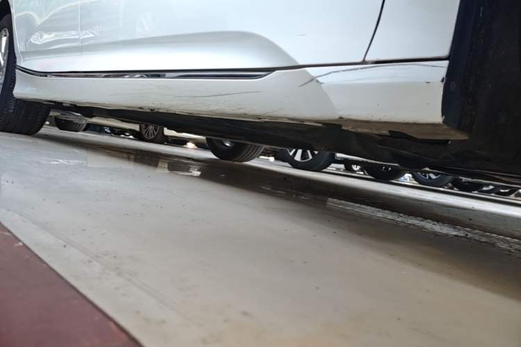 Used Honda Accord 2018 260TURBO Elite Edition China VI Right Side Sill