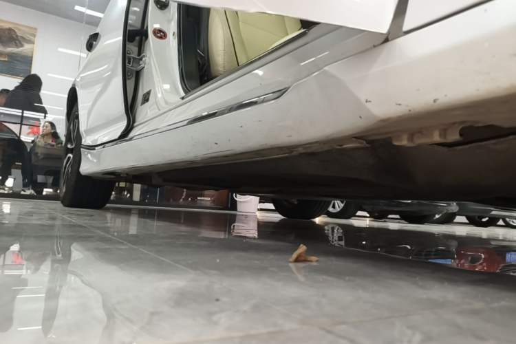 Used Honda Accord 2018 260TURBO Luxury Edition China VI Right Side Sill