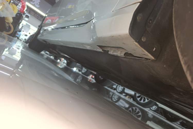 Used Honda Accord 2018 260TURBO Elite Edition China VI Right Side Sill