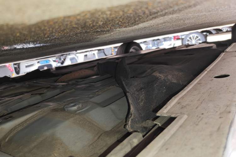 Used Honda Accord 2018 260TURBO Elite Edition China VI Right Side Sill