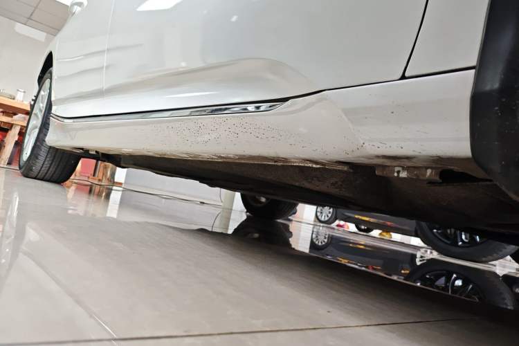 Used Honda Accord 2018 260TURBO Elite Edition China VI Right Side Sill