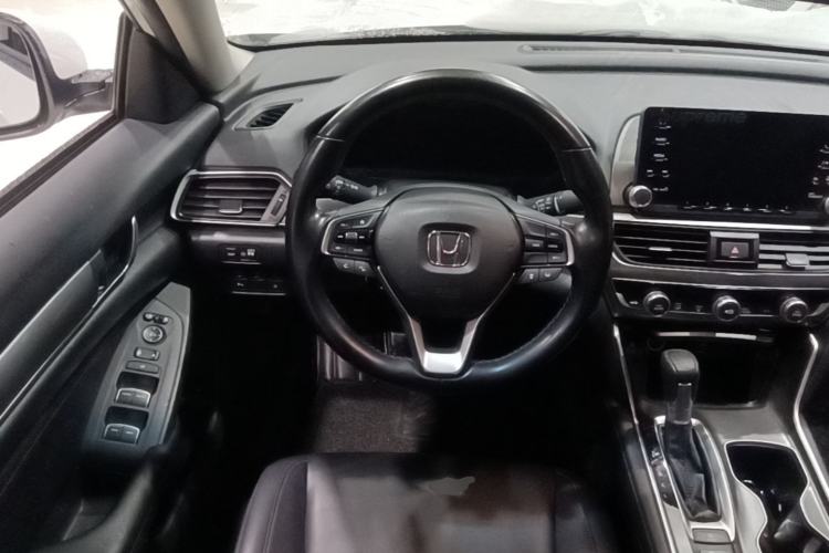 Used Honda Accord 2018 260TURBO Luxury Edition China V Emission Standard Steering Wheel