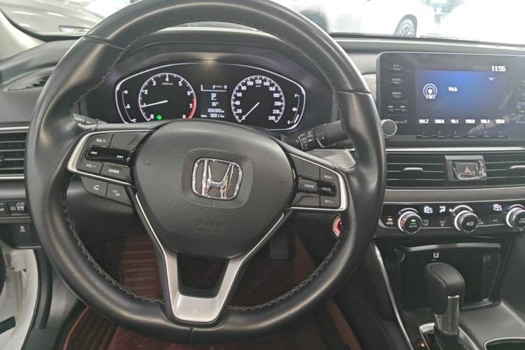 Used Honda Accord 2018 260TURBO Elite Edition China VI Steering Wheel