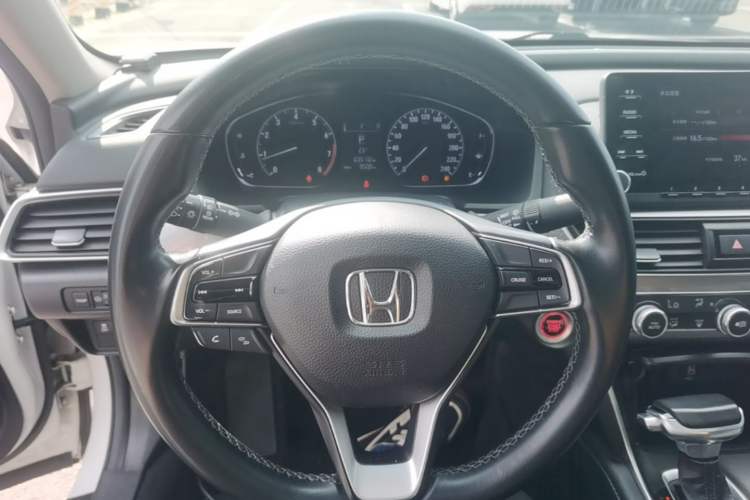 Used Honda Accord 2018 260TURBO Elite Edition China VI Steering Wheel