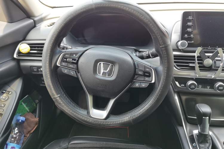 Used Honda Accord 2018 260TURBO Luxury Edition China V Emission Standard Steering Wheel