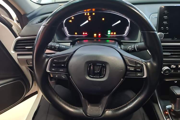 Used Honda Accord 2018 260TURBO Elite Edition China VI Steering Wheel