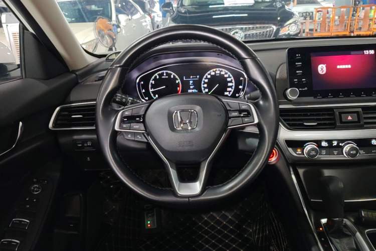 Used Honda Accord 2018 260TURBO Elite Edition China VI Steering Wheel