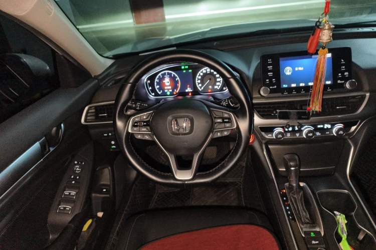 Used Honda Accord 2018 260TURBO Luxury Edition China V Emission Standard Steering Wheel