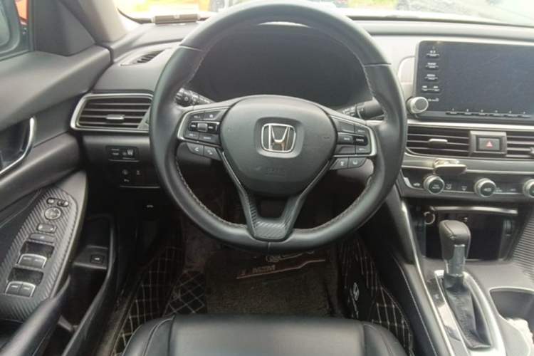 Used Honda Accord 2018 260TURBO Luxury Edition China V Emission Standard Steering Wheel