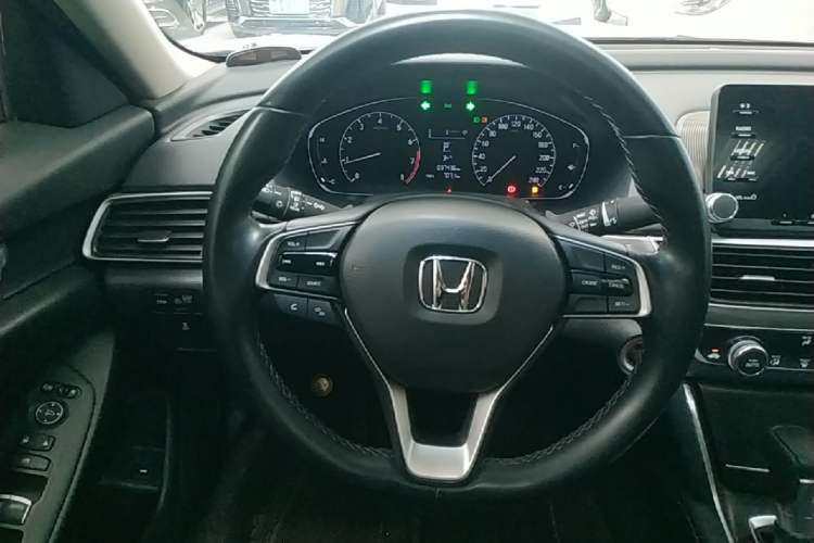 Used Honda Accord 2018 260TURBO Elite Edition China VI Steering Wheel