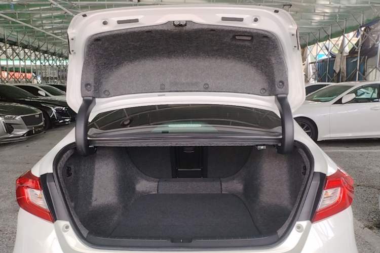 Used Honda Accord 2018 260TURBO Elite Edition China VI Trunk