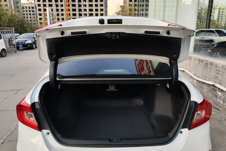 Used Honda Accord 2018 260TURBO Elite Edition China VI Trunk
