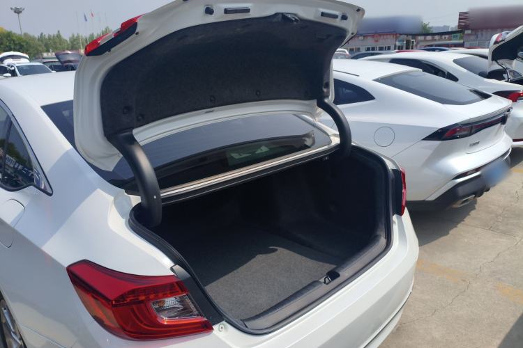 Used Honda Accord 2018 260TURBO Elite Edition China VI Trunk