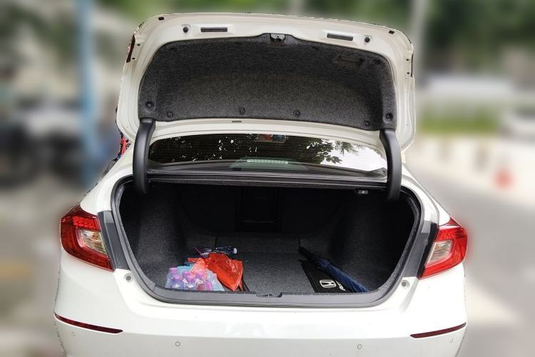 Used Honda Accord 2018 260TURBO Elite Edition China VI Trunk