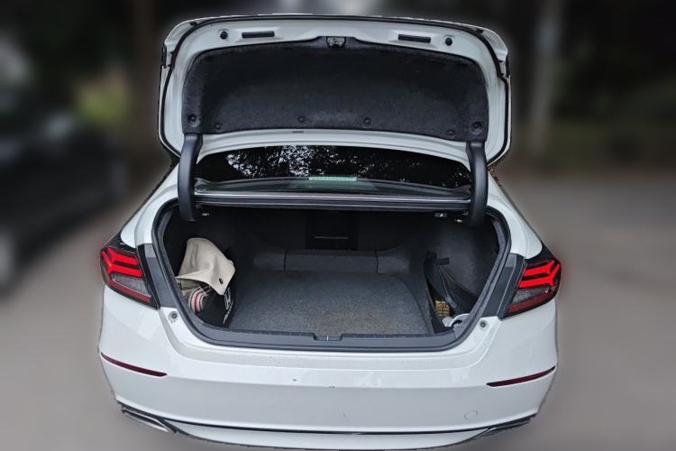 Used Honda Accord 2018 260TURBO Elite Edition China VI Trunk