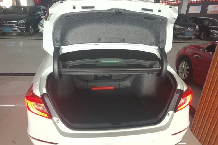 Used Honda Accord 2018 260TURBO Elite Edition China VI Trunk