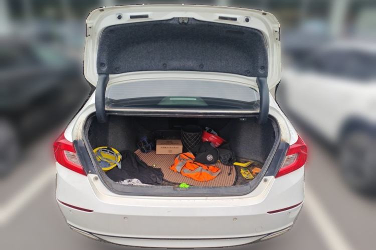 Used Honda Accord 2018 260TURBO Luxury Edition China VI Trunk