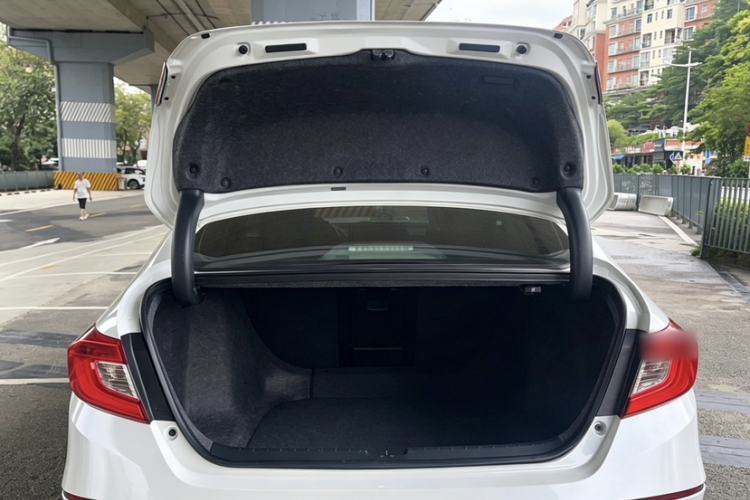 Used Honda Accord 2018 260TURBO Elite Edition China VI Trunk