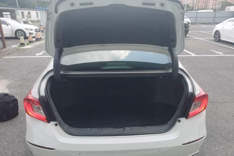 Used Honda Accord 2018 260TURBO Elite Edition China VI Trunk