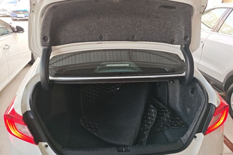 Used Honda Accord 2018 260TURBO Elite Edition China VI Trunk