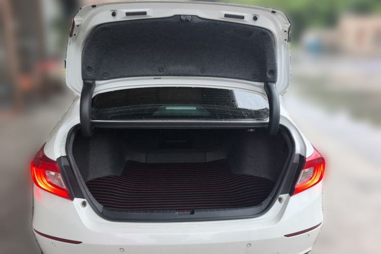 Used Honda Accord 2018 260TURBO Luxury Edition China VI Trunk