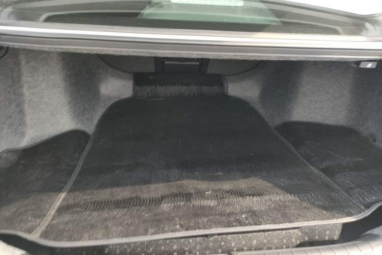 Used Honda Accord 2018 260TURBO Elite Edition China VI Trunk