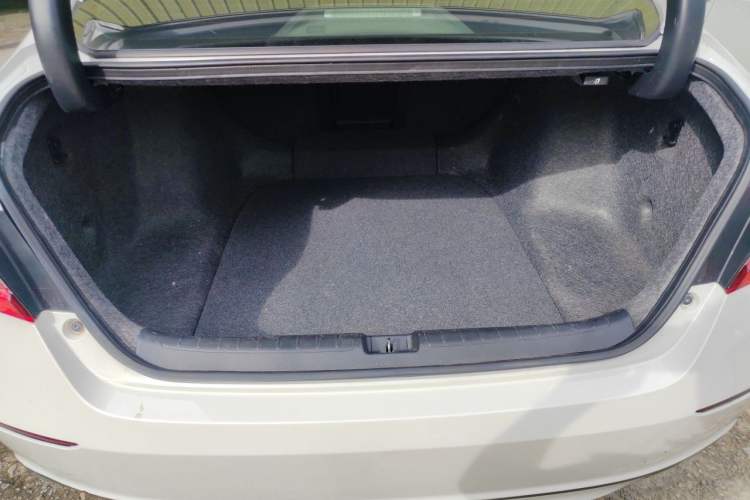 Used Honda Accord 2018 260TURBO Elite Edition China VI Trunk