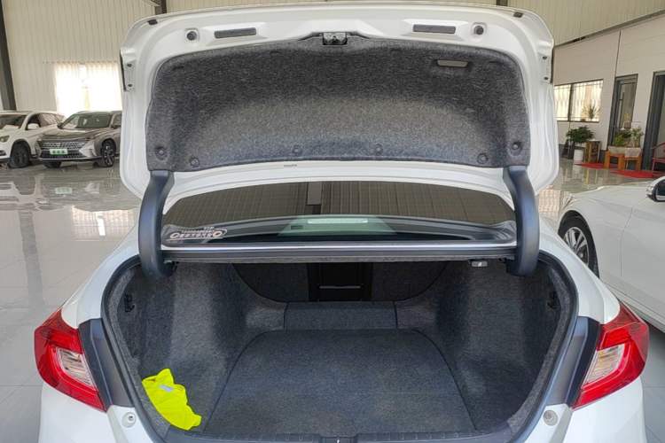 Used Honda Accord 2018 260TURBO Elite Edition China VI Trunk