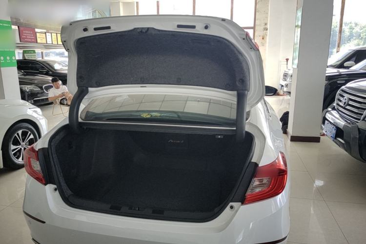 Used Honda Accord 2018 260TURBO Elite Edition China VI Trunk