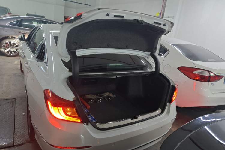 Used Honda Accord 2018 260TURBO Luxury Edition China VI Trunk