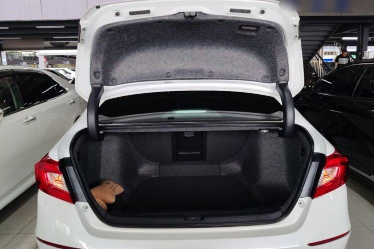 Used Honda Accord 2018 260TURBO Elite Edition China VI Trunk