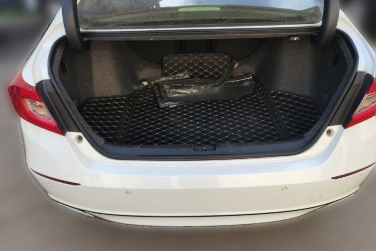 Used Honda Accord 2018 260TURBO Luxury Edition China VI Trunk