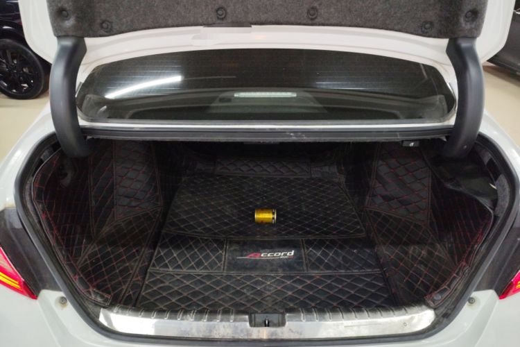 Used Honda Accord 2018 260TURBO Luxury Edition China VI Trunk