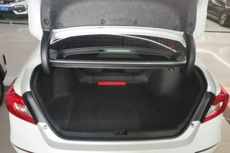 Used Honda Accord 2018 260TURBO Elite Edition China VI Trunk