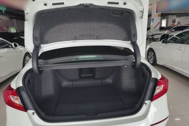 Used Honda Accord 2018 260TURBO Elite Edition China VI Trunk