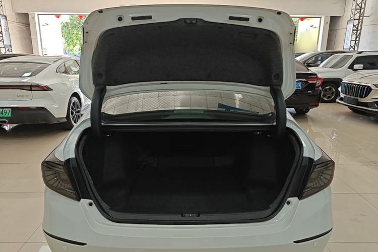 Used Honda Accord 2018 260TURBO Elite Edition China VI Trunk
