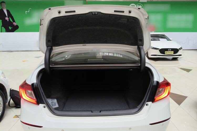 Used Honda Accord 2018 260TURBO Luxury Edition China VI Trunk