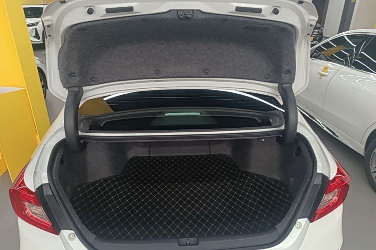 Used Honda Accord 2018 260TURBO Elite Edition China VI Trunk