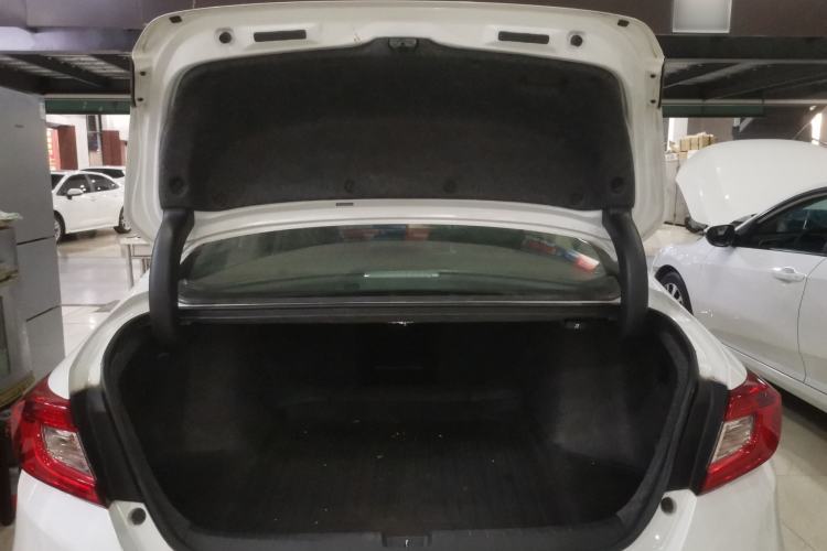 Used Honda Accord 2018 260TURBO Luxury Edition China VI Trunk
