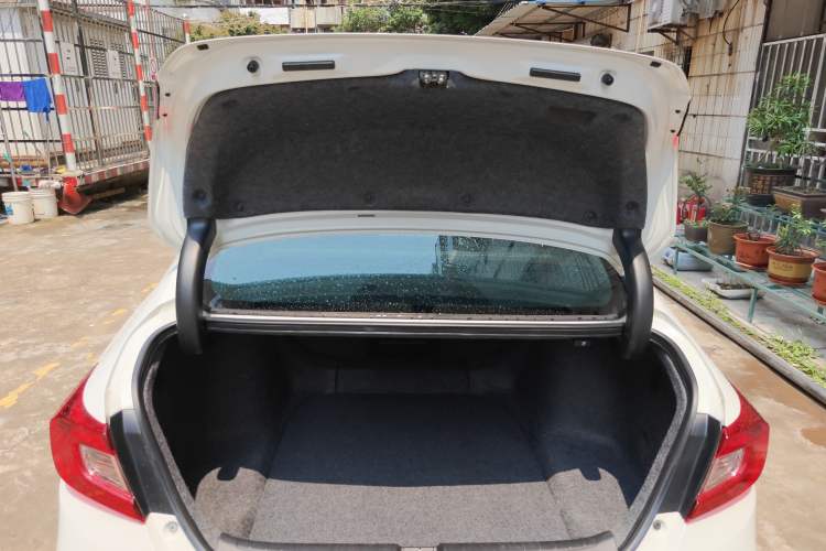 Used Honda Accord 2018 260TURBO Elite Edition China VI Trunk