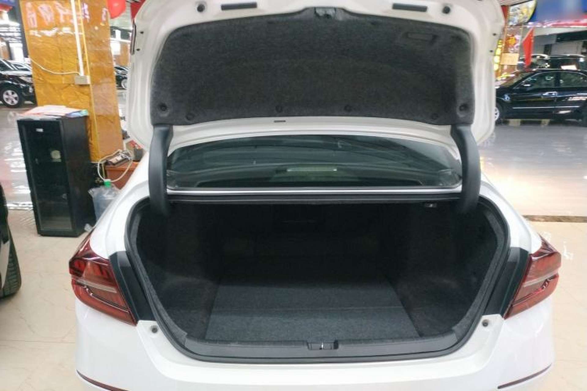 Used Honda Accord 2018 260TURBO Elite Edition China VI Trunk