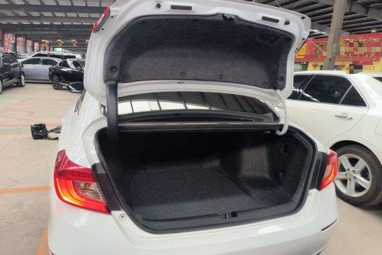 Used Honda Accord 2018 260TURBO Elite Edition China VI Trunk