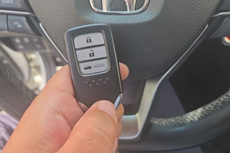 Used Honda Accord 2018 260TURBO Luxury Edition China VI Vehicle Key