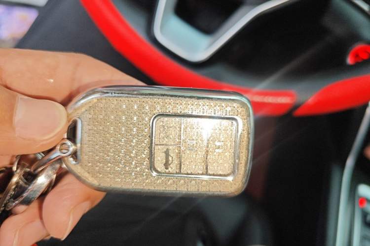 Used Honda Accord 2018 Rui·Hybrid 2.0L Rui Ku Edition China VI Vehicle Key