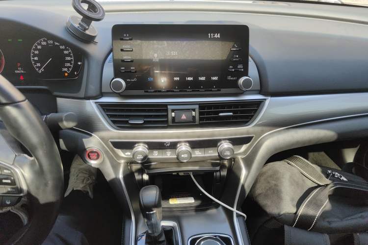 Used Honda Accord 2021 260TURBO Luxury Starry Sky Limited Edition Audio And AC Panel