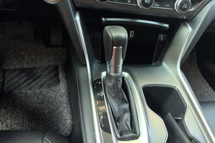 Used Honda Accord 2021 260TURBO Luxury Starry Sky Limited Edition Gear Lever