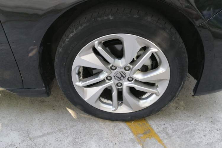 Used Honda Accord 2021 260TURBO Luxury Starry Sky Limited Edition Right Front Wheel Hub