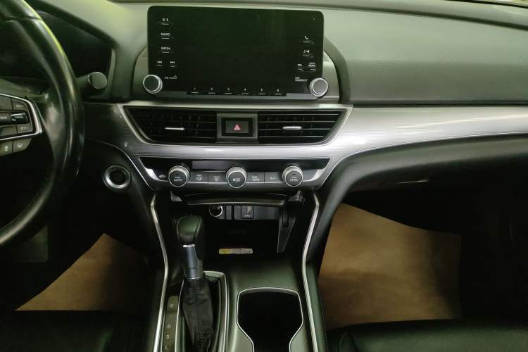 Used Honda Accord 2021 260TURBO Luxury Starry Sky Limited Edition Audio And AC Panel