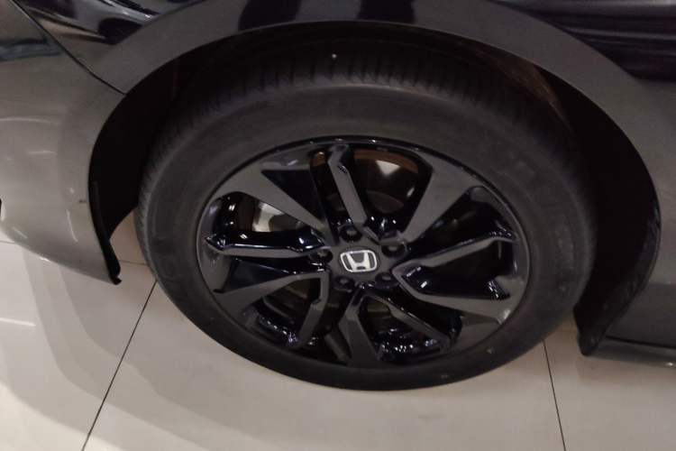 Used Honda Accord 2021 260TURBO Luxury Starry Sky Limited Edition Left Front Wheel Hub